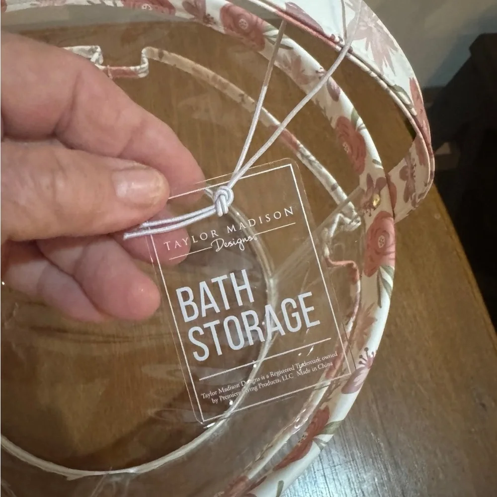TAYLOR MADISON LARGE ROUND PINK FLORAL PRINT VINYL BATH STORAGE ORGANIZER